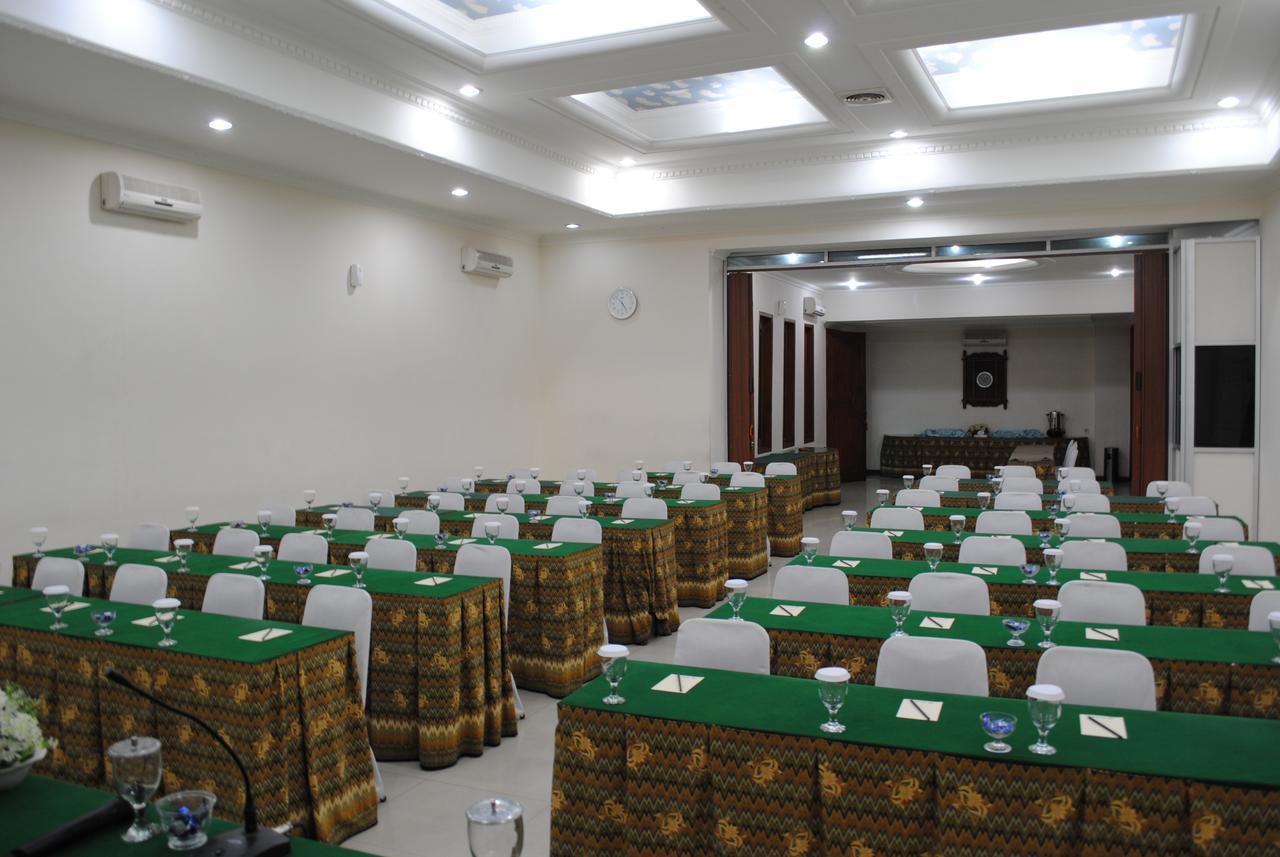 Hotel Wisata Baru Serang Exteriör bild